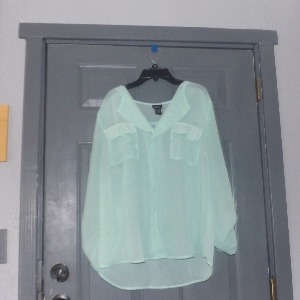Cute blouse